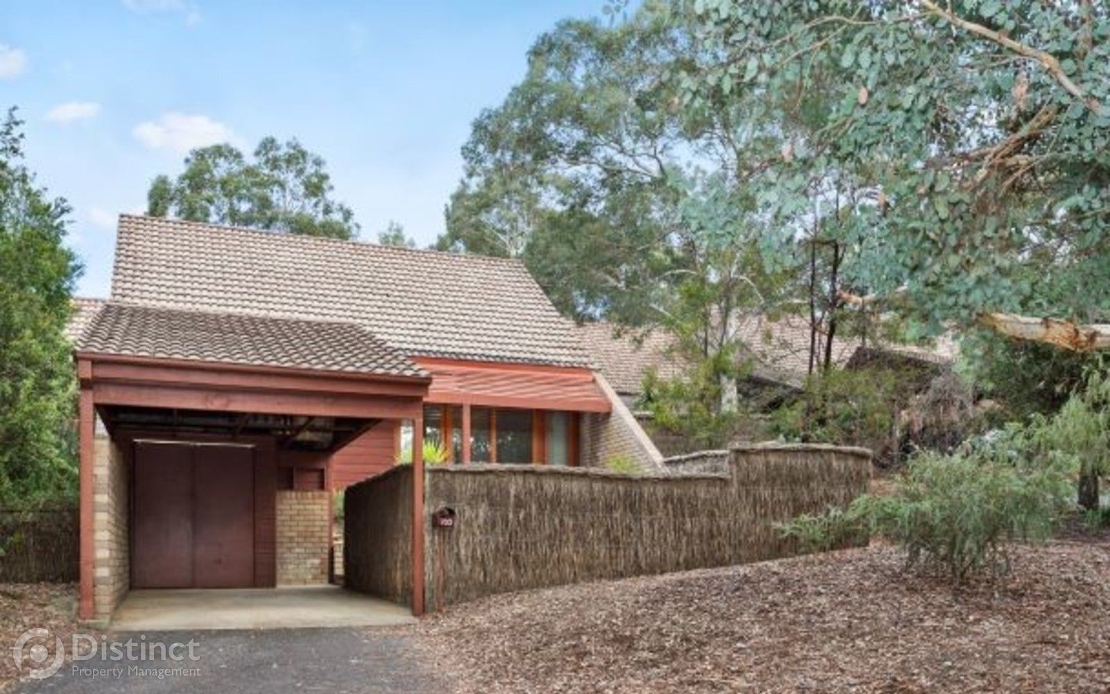 2 bedrooms Townhouse in 102 Wybalena Grove COOK ACT, 2614