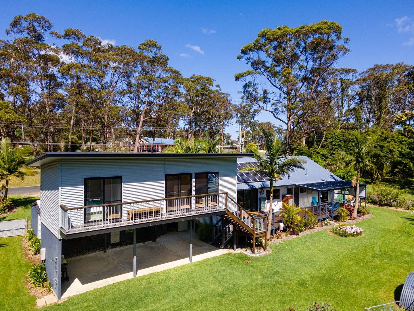 5 bedrooms House in 76 Fairhaven Point Way WALLAGA LAKE NSW, 2546
