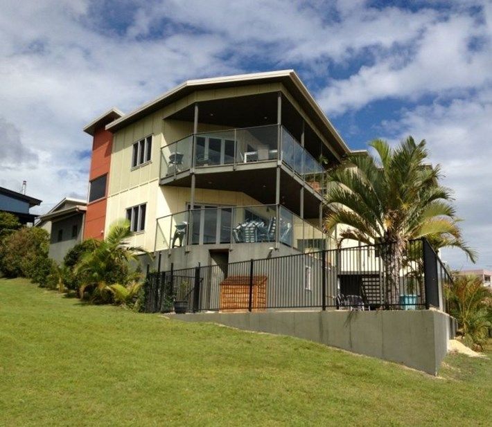 8 Cowry Close, Moreton Island QLD 4025, Image 2