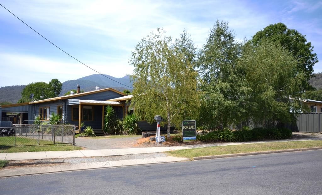 8 Nelse Street, Mount Beauty VIC 3699, Image 0