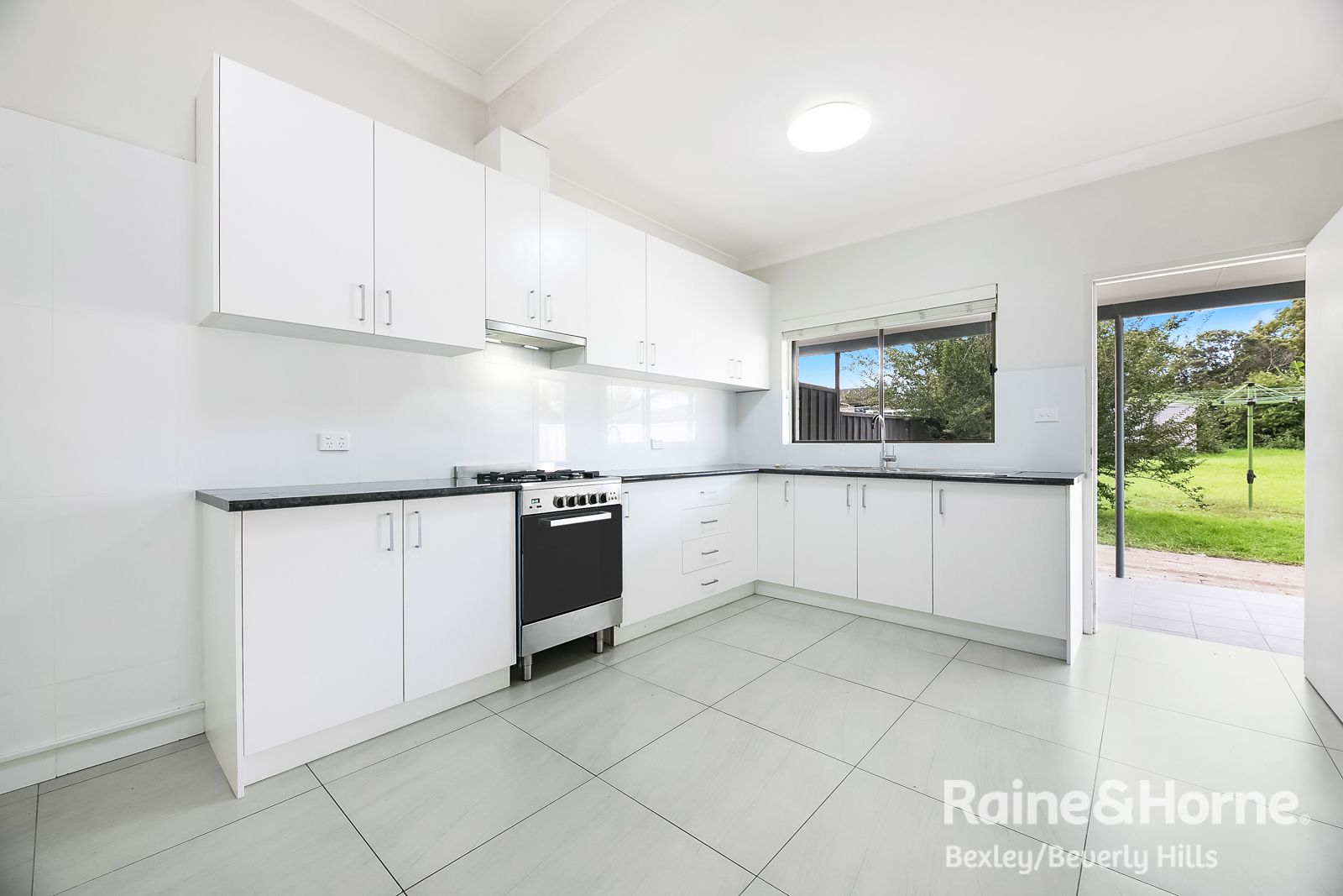 3 bedrooms House in 53 Knight Street ARNCLIFFE NSW, 2205