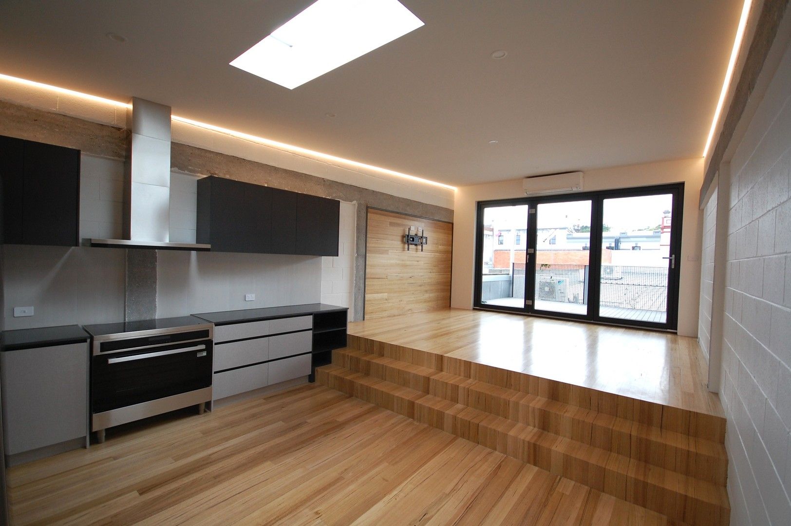 2 bedrooms Apartment / Unit / Flat in 150A Charles Street LAUNCESTON TAS, 7250
