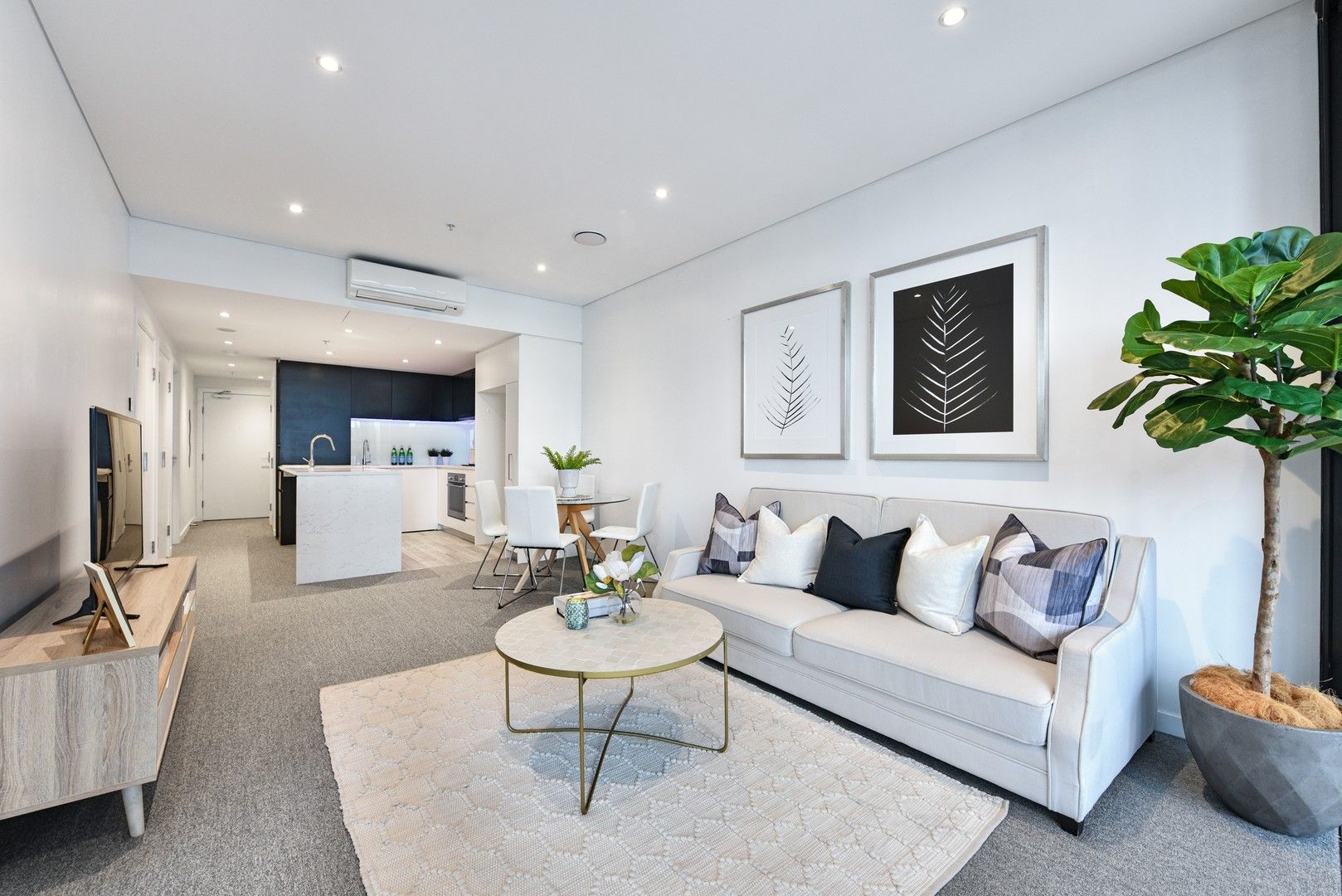 2 bedrooms Apartment / Unit / Flat in 901/3 Footbridge Boulevard WENTWORTH POINT NSW, 2127