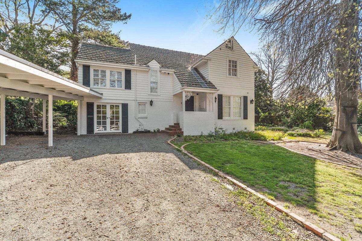 34 Bruarong Crescent, Frankston South VIC 3199 House For Rent Domain