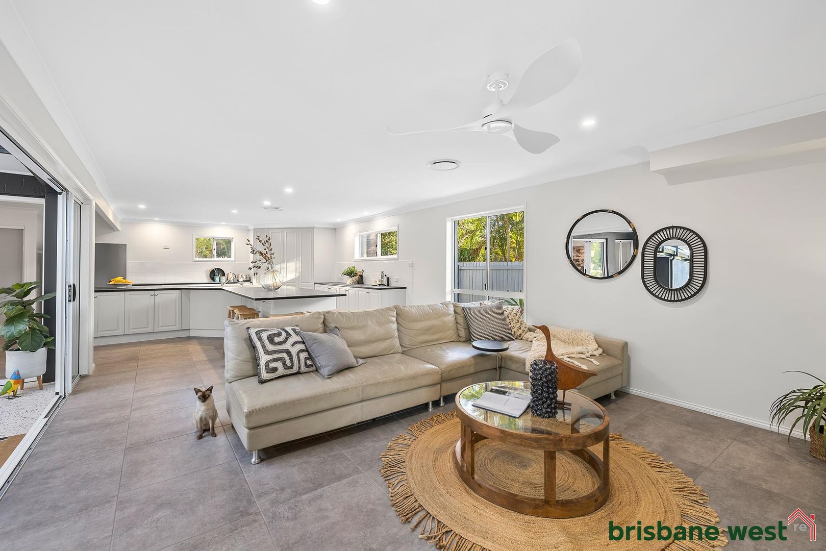 104 Kintyre Street, Brookfield QLD 4069, Image 2