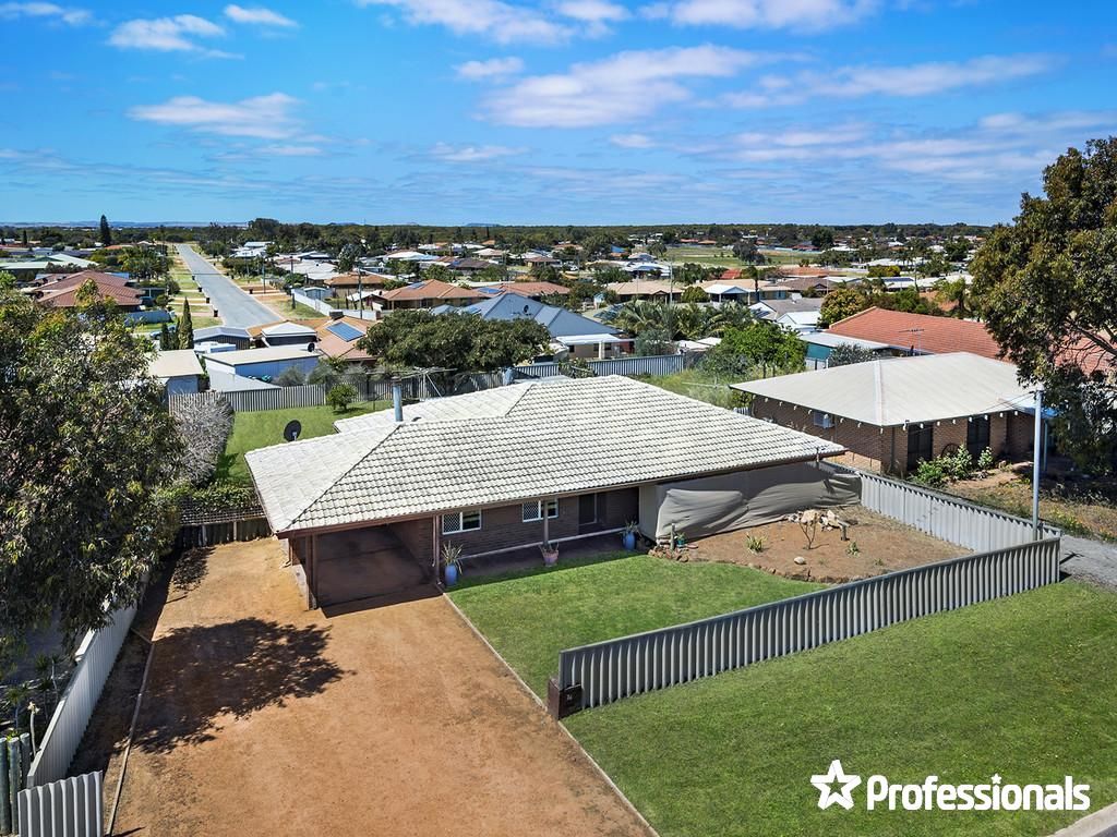 3 bedrooms House in 36 Tuart Street RANGEWAY WA, 6530