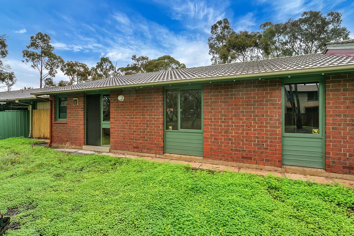 30 Kennion Crescent, Para Hills West SA 5096, Image 0