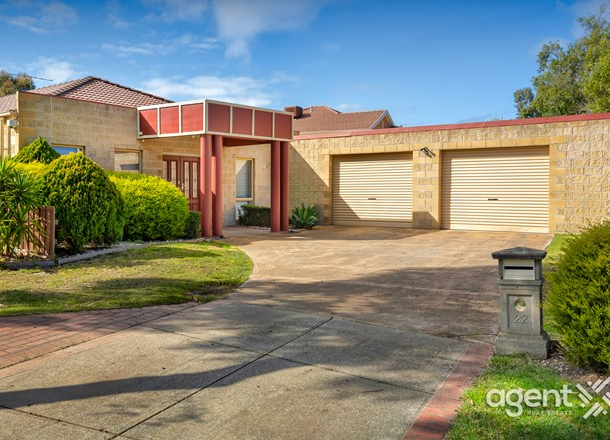 22 Charles Conder Place, Berwick VIC 3806