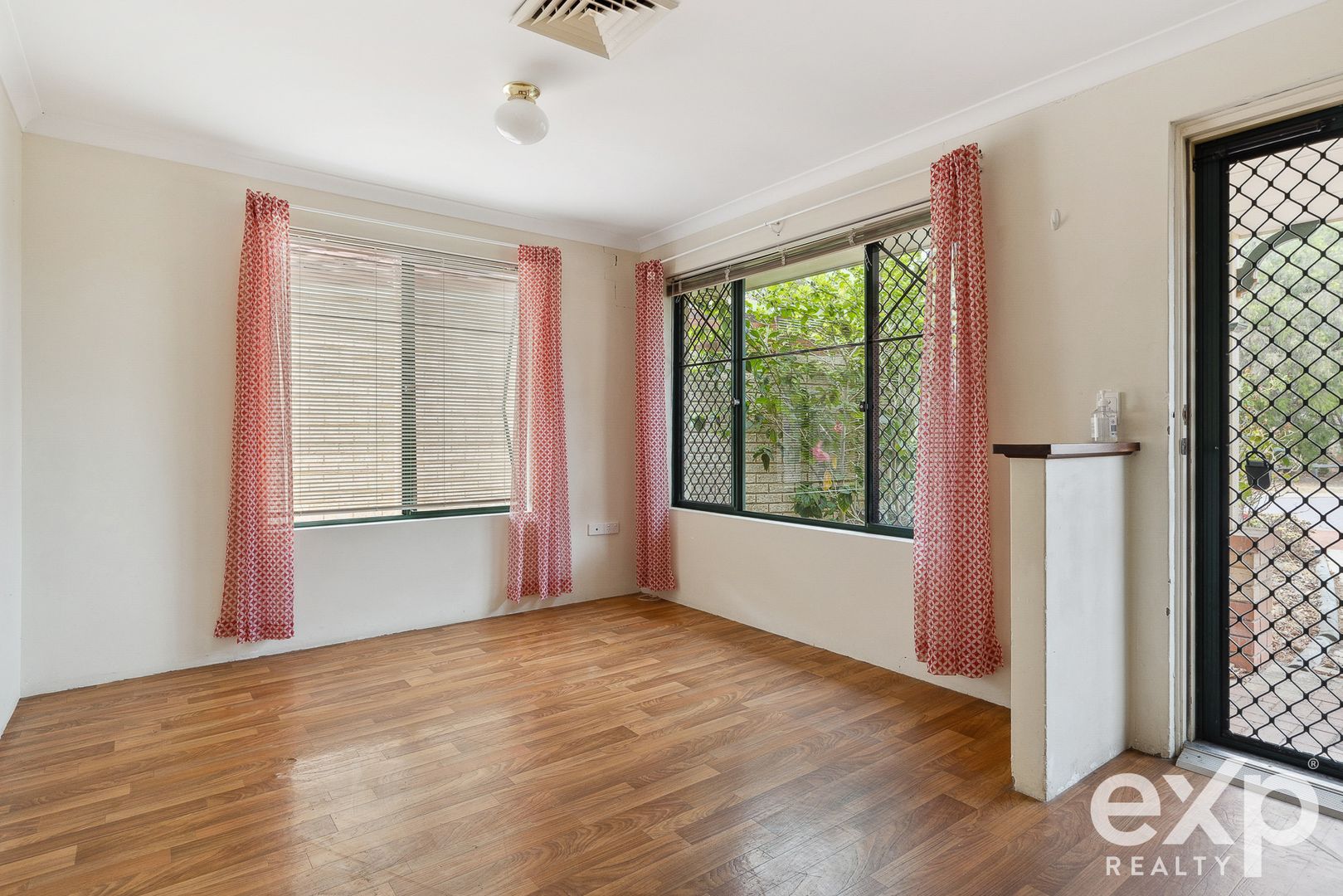 7/25 Inverness Court, Cooloongup WA 6168, Image 2