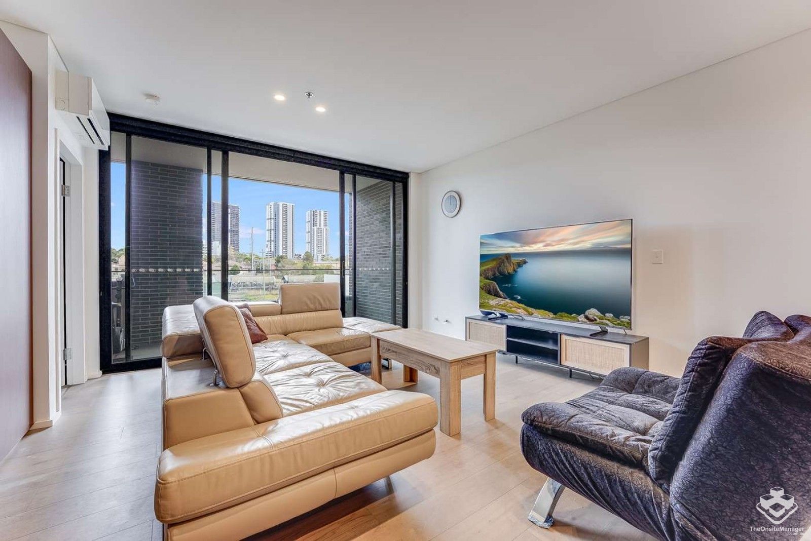 1 bedrooms Apartment / Unit / Flat in ID:21155374/28 Shepherd Street LIVERPOOL NSW, 2170