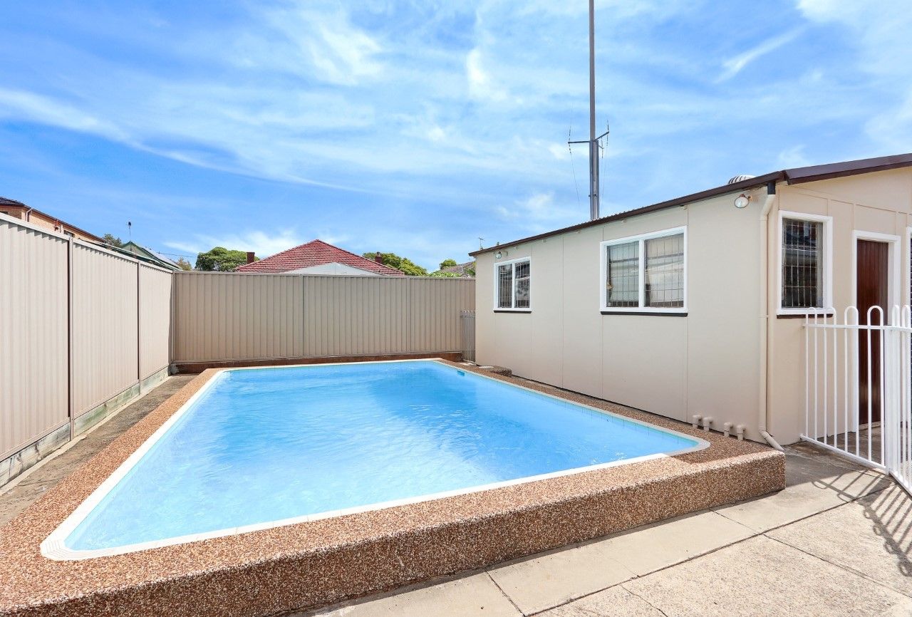 4 bedrooms House in 64 Milsop Street BEXLEY NSW, 2207
