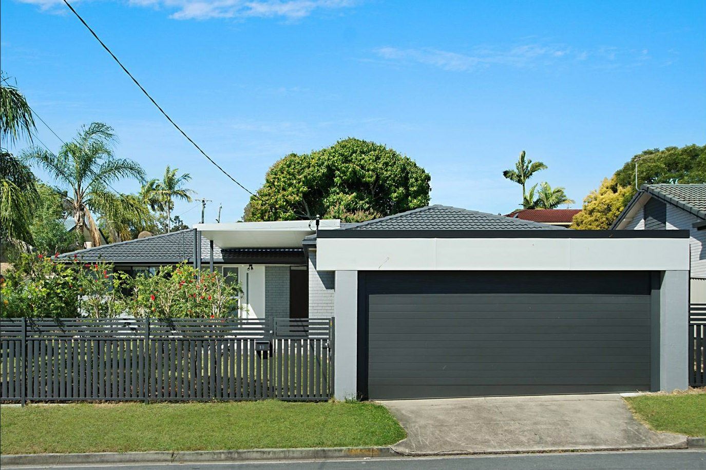 4 bedrooms House in 15 Luxor Street SOUTHPORT QLD, 4215