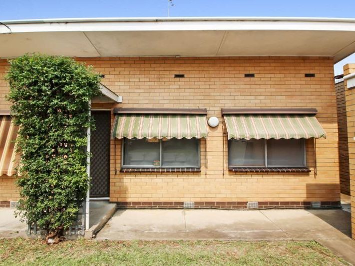 1 bedrooms Apartment / Unit / Flat in 5/88-90 Ballarat Road HAMLYN HEIGHTS VIC, 3215