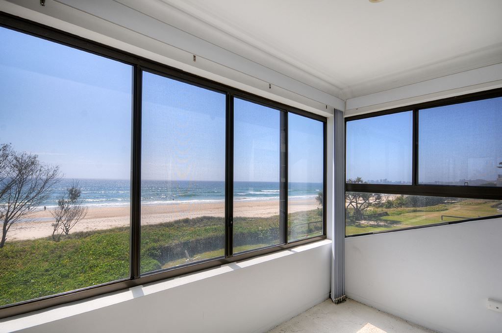 3/377 Golden Four Drive, Tugun QLD 4224, Image 2