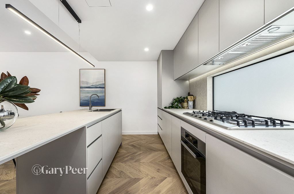 3 bedrooms Apartment / Unit / Flat in 4/14 Tranmere Ave CARNEGIE VIC, 3163