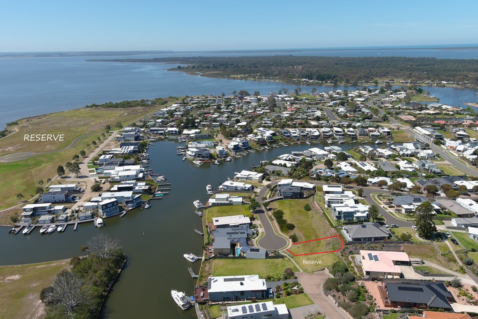 33 Magnetic Retreat, Paynesville VIC 3880, Image 2