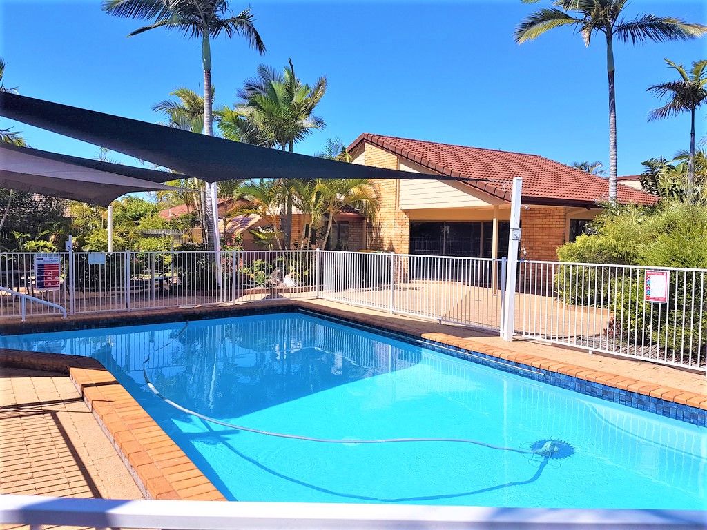 1 bedrooms Apartment / Unit / Flat in 37 St Kevins BENOWA QLD, 4217