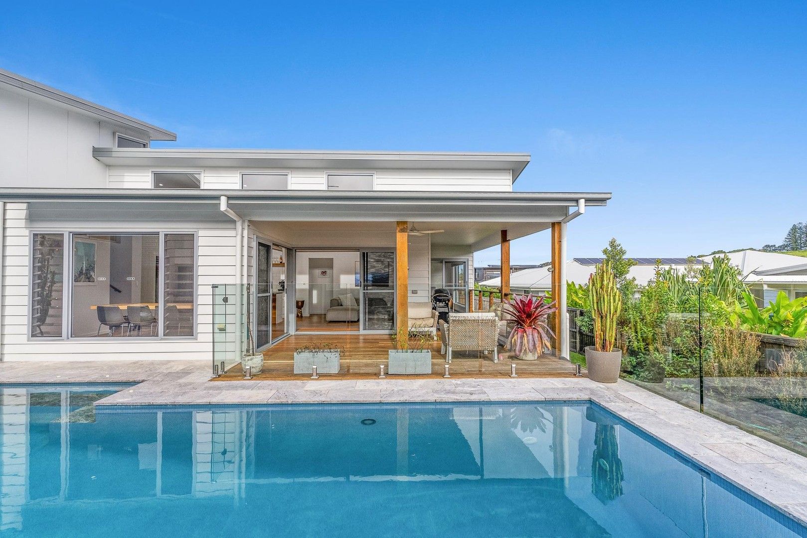 4 bedrooms House in 17 Seaswell Crescent LENNOX HEAD NSW, 2478