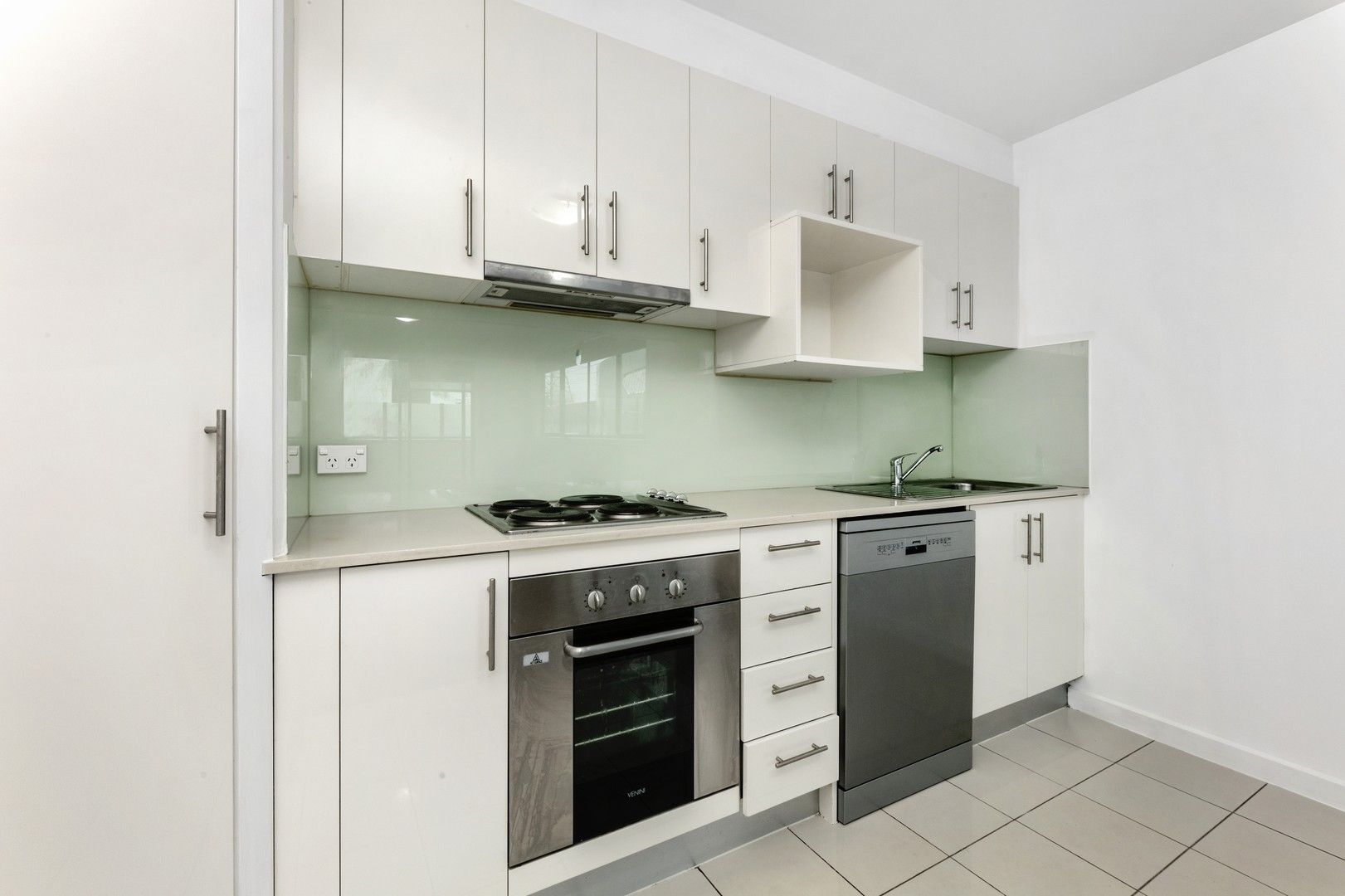 2 bedrooms Apartment / Unit / Flat in 12/24 Woorayl Street CARNEGIE VIC, 3163