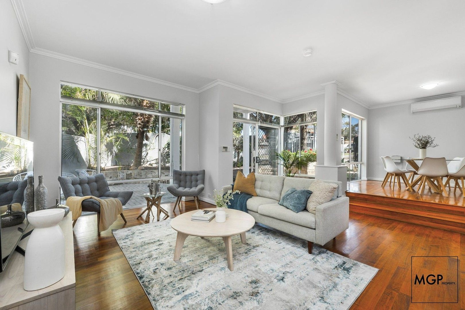 3 bedrooms Townhouse in 1/13 Helm Street MOUNT PLEASANT WA, 6153