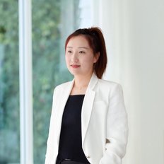 Shanshan Xu, Sales representative