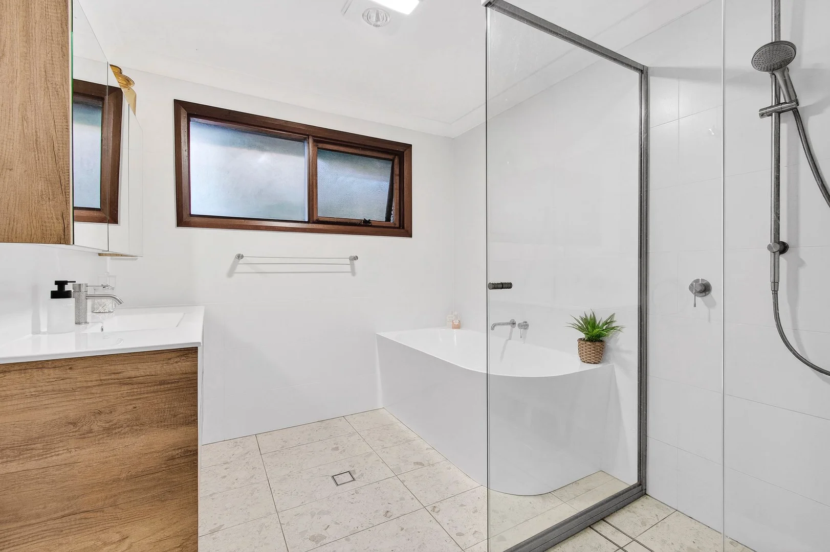 Additional image 5 of 29 Coach House Place, Kurrajong Heights NSW 2758