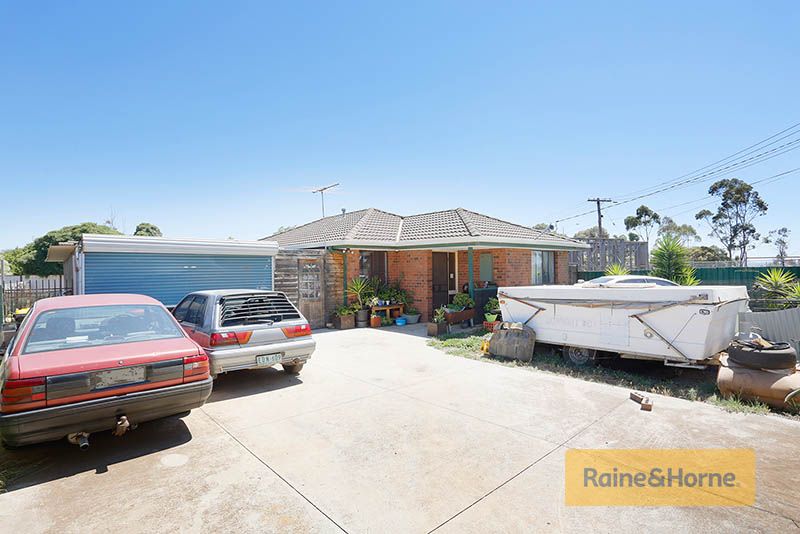 4 Troups Road, Rockbank VIC 3335, Image 0