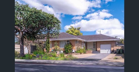 4 bedrooms House in 117 Riseley Street ARDROSS WA, 6153