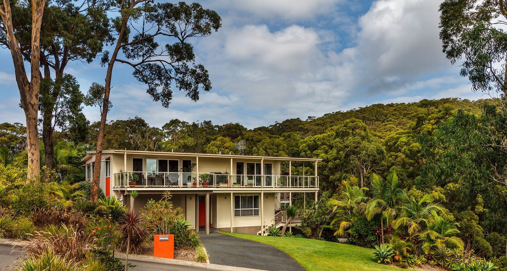 1 Skyline Place, Elizabeth Beach NSW 2428, Image 0