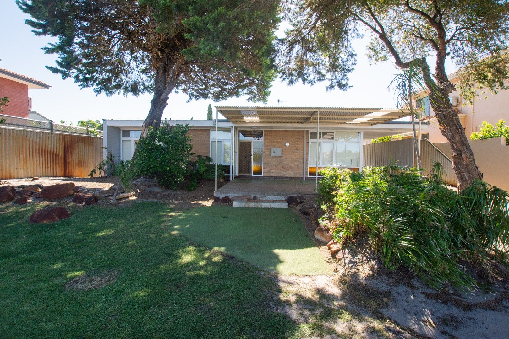 3 bedrooms House in 141 The Esplanade MOUNT PLEASANT WA, 6153