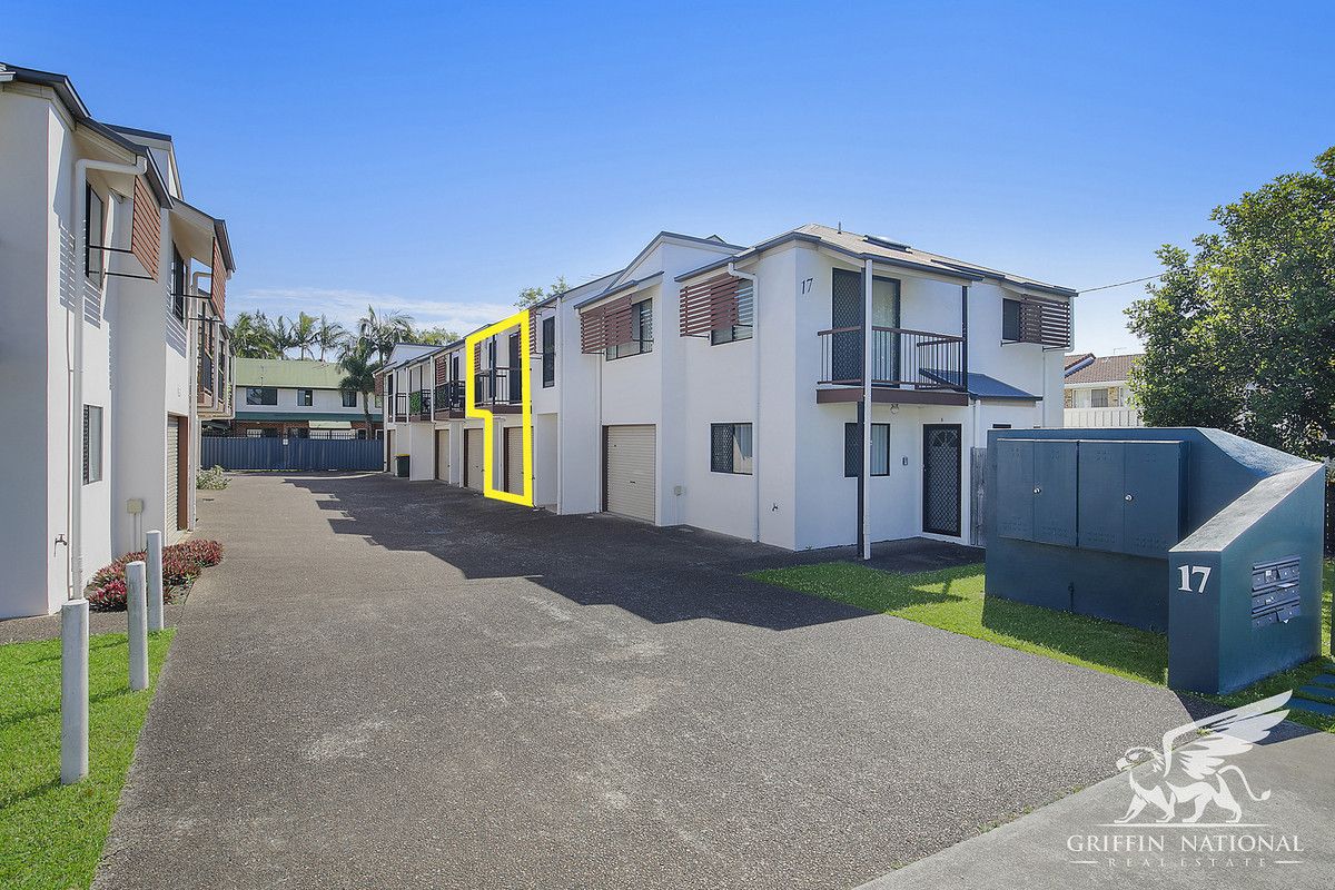 2 bedrooms Townhouse in 2/17 Lower King Street CABOOLTURE QLD, 4510