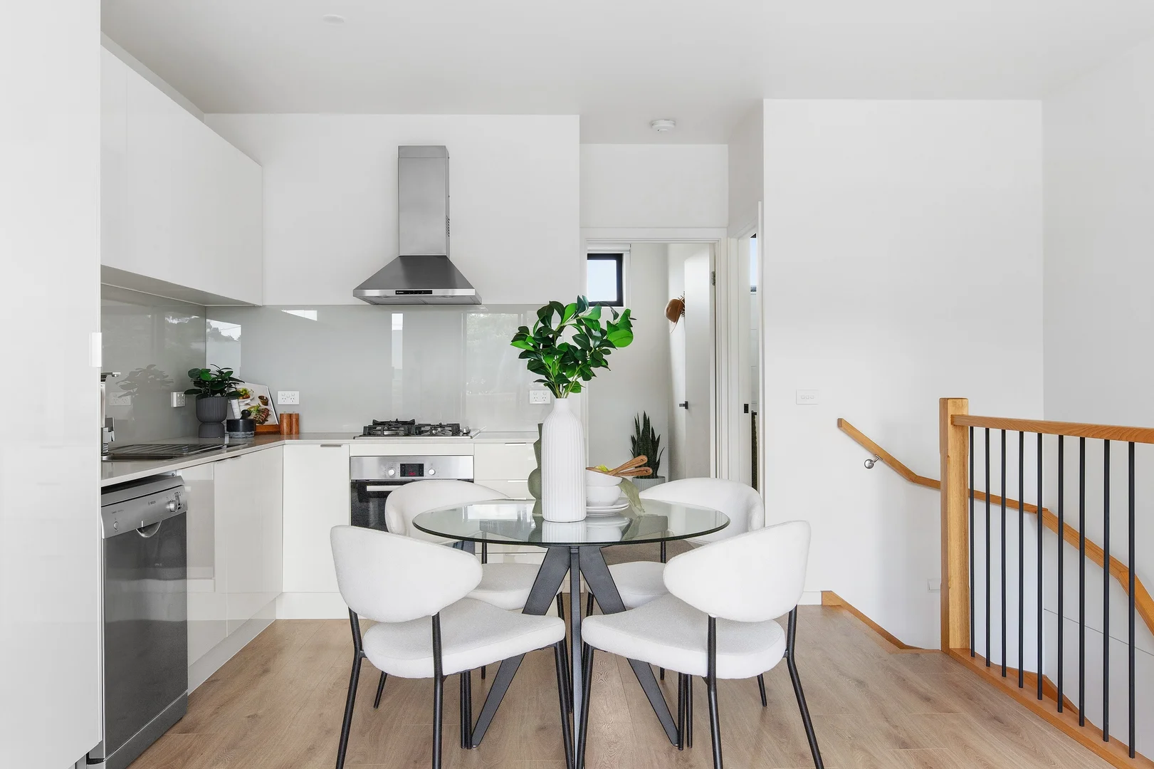 Additional image 4 of 4/18 Aberdeen Road, Macleod VIC 3085