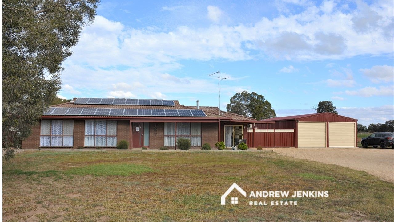 3 bedrooms House in 129 Boards Rd STRATHMERTON VIC, 3641