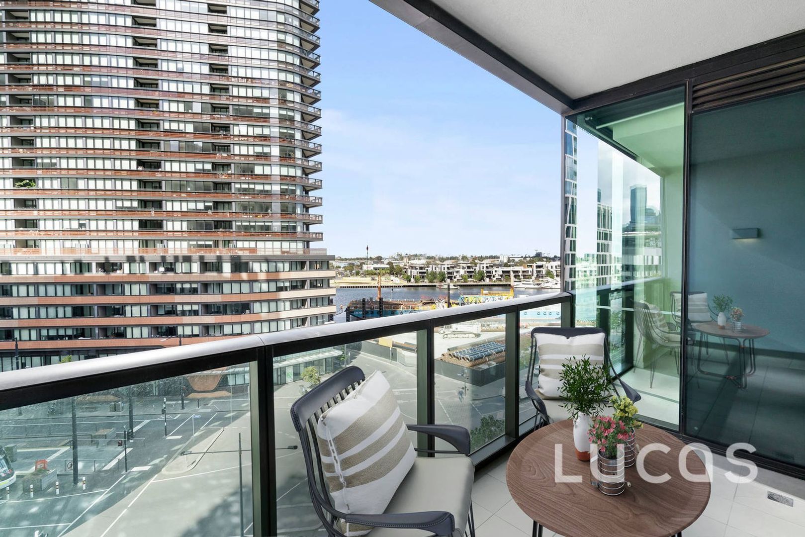 5D/9 Waterside Place, Docklands VIC 3008, Image 1