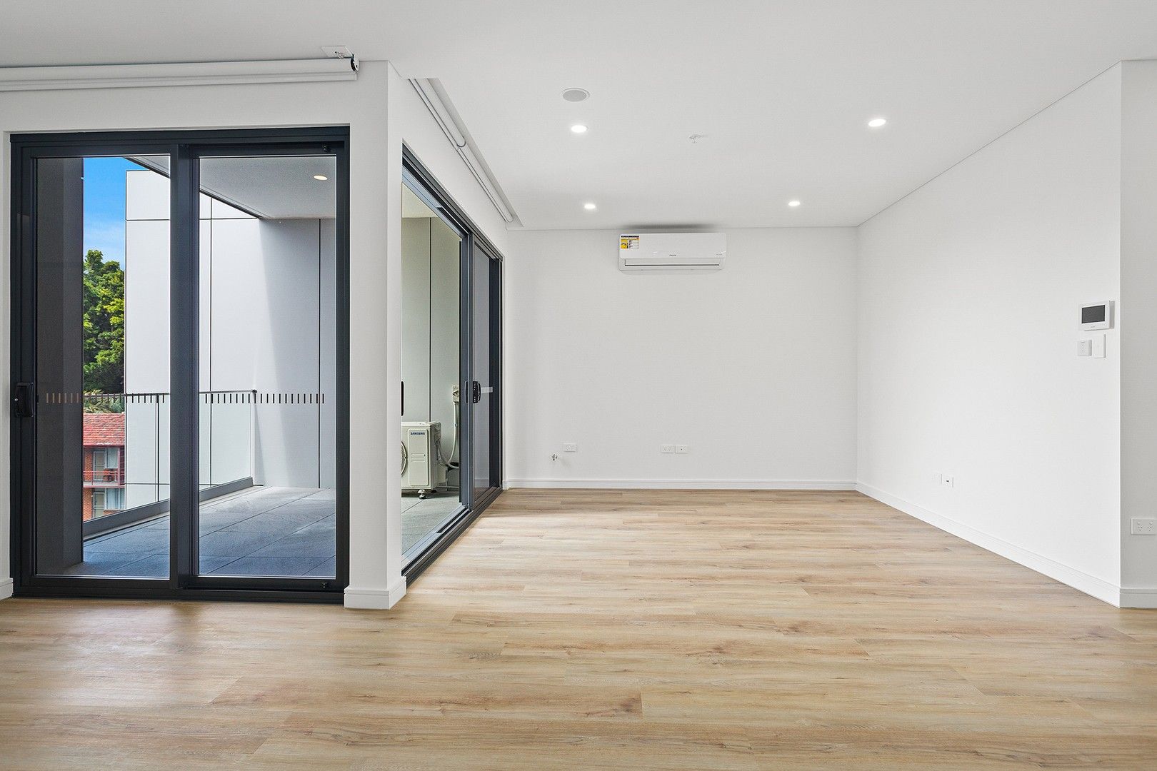 1 bedrooms Apartment / Unit / Flat in 402/27 Flinders Street WOLLONGONG NSW, 2500