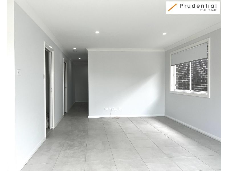 25A Berridale Street, Gregory Hills NSW 2557 Apartment For Rent