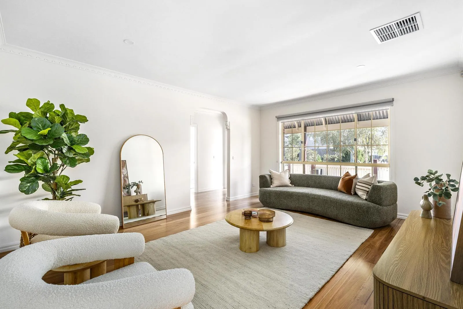 Easy-living style in the best location - View 2
