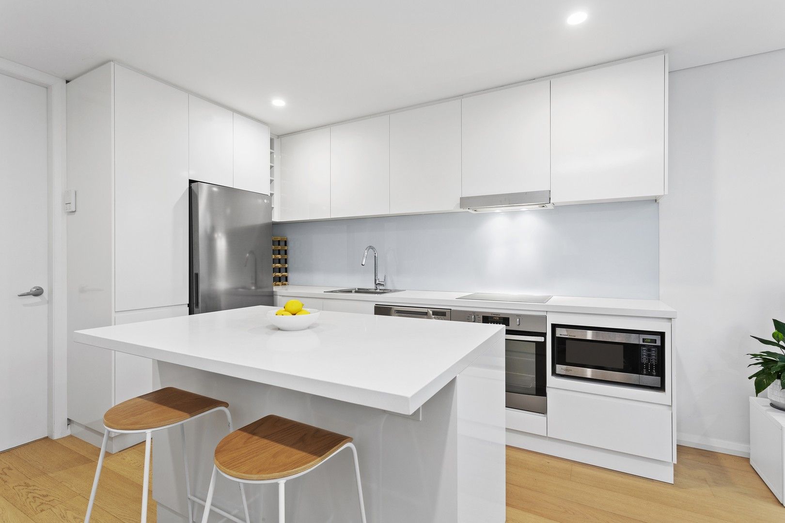 1 bedrooms Apartment / Unit / Flat in 16/168 Pacific Parade DEE WHY NSW, 2099