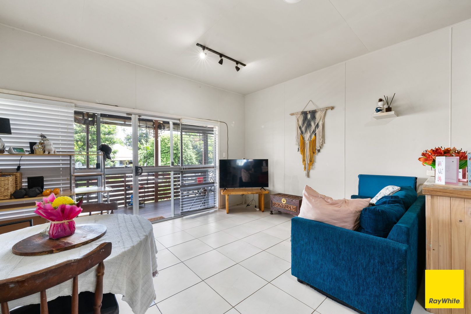 28 Howe Street, Cairns North QLD 4870, Image 2