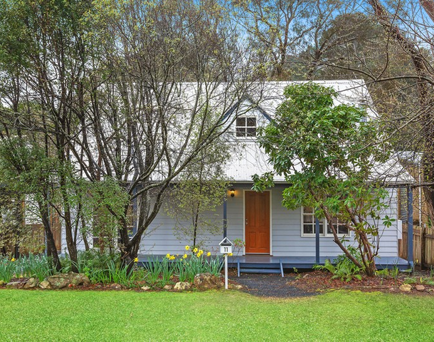 11 Selby Street, Katoomba NSW 2780