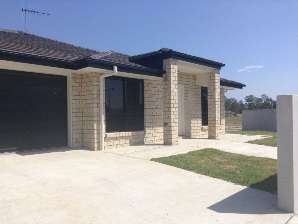 3 bedrooms Duplex in 2/58 Fraser Waters Parade TOOGOOM QLD, 4655