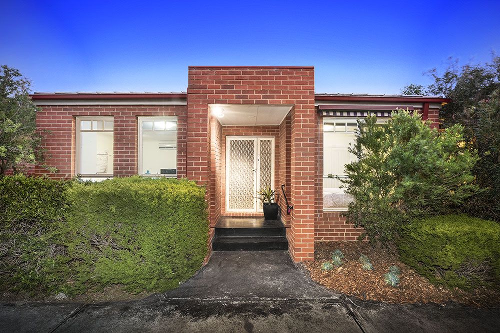 2/11 Takapuna Street, Caulfield South VIC 3162, Image 0