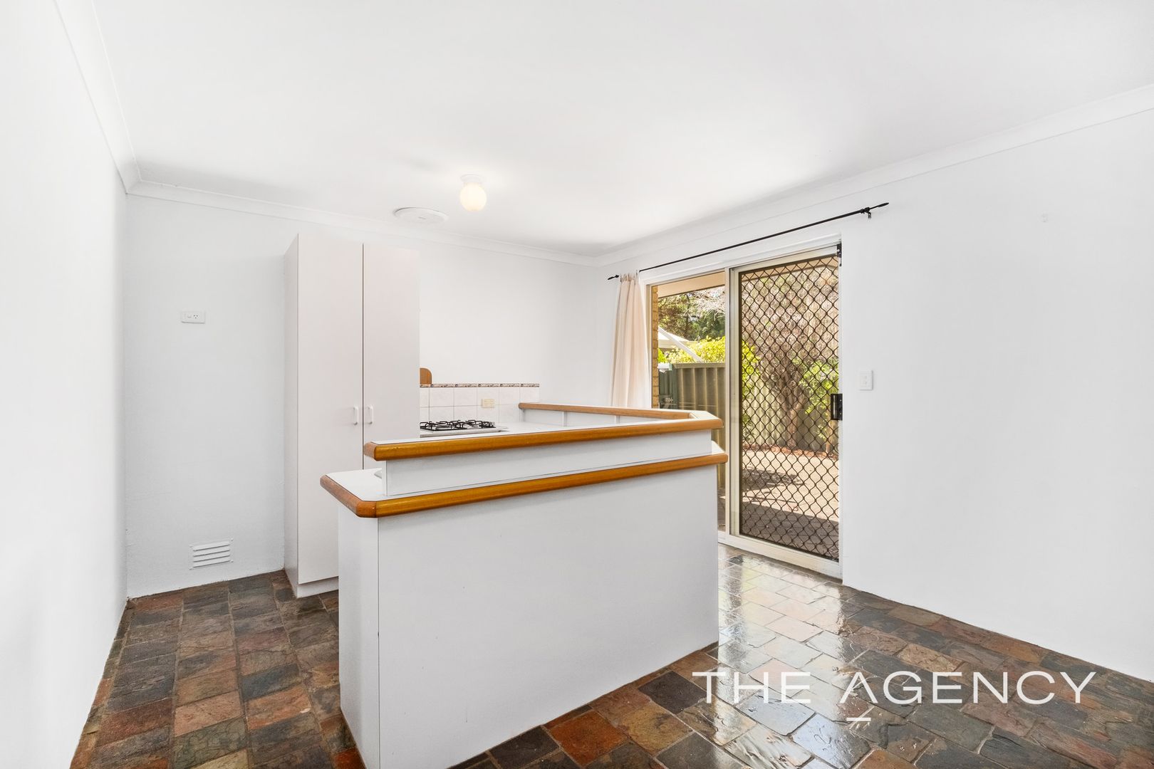 4/33 Holmesdale Road, Woodbridge WA 6056, Image 2