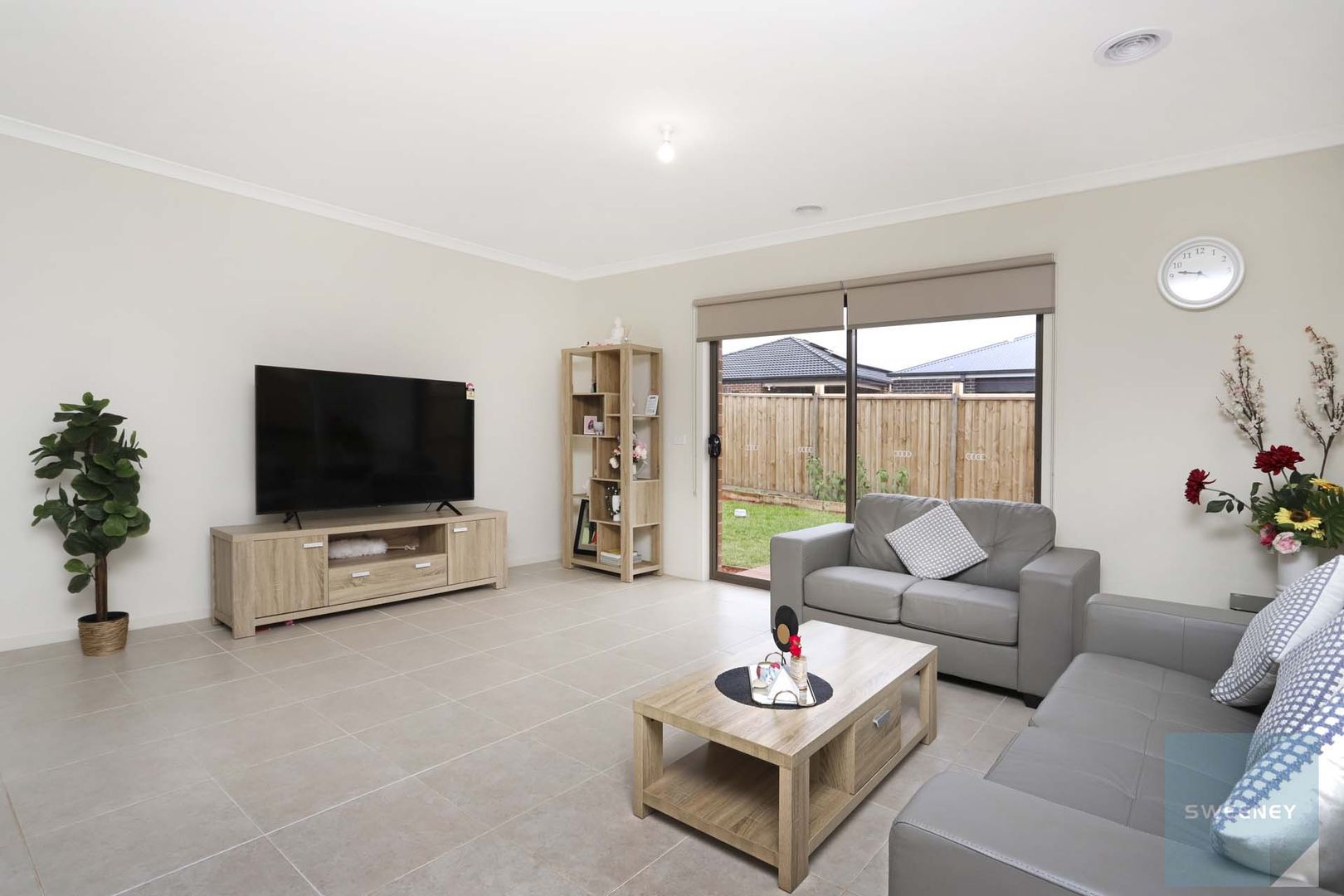 11 Peat Avenue, Thornhill Park VIC 3335, Image 2