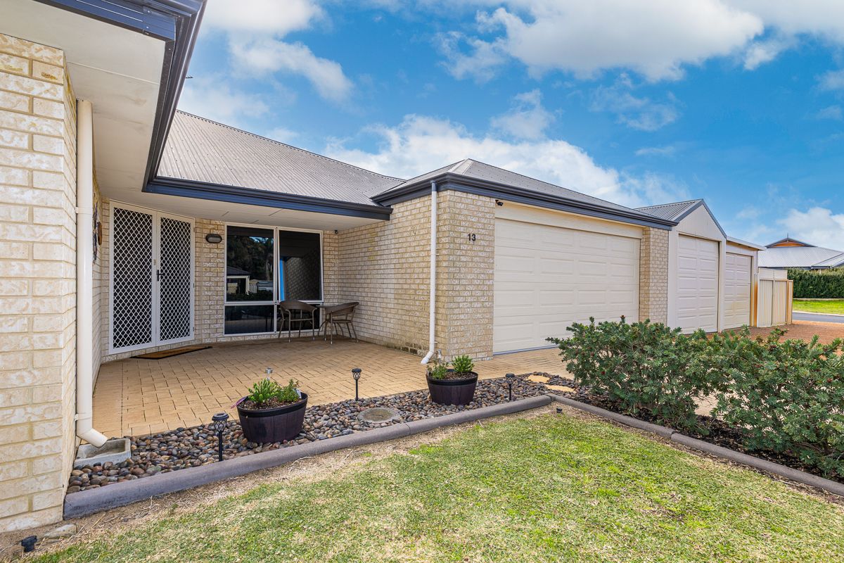 13 Rosebud Crescent, Eaton WA 6232, Image 1