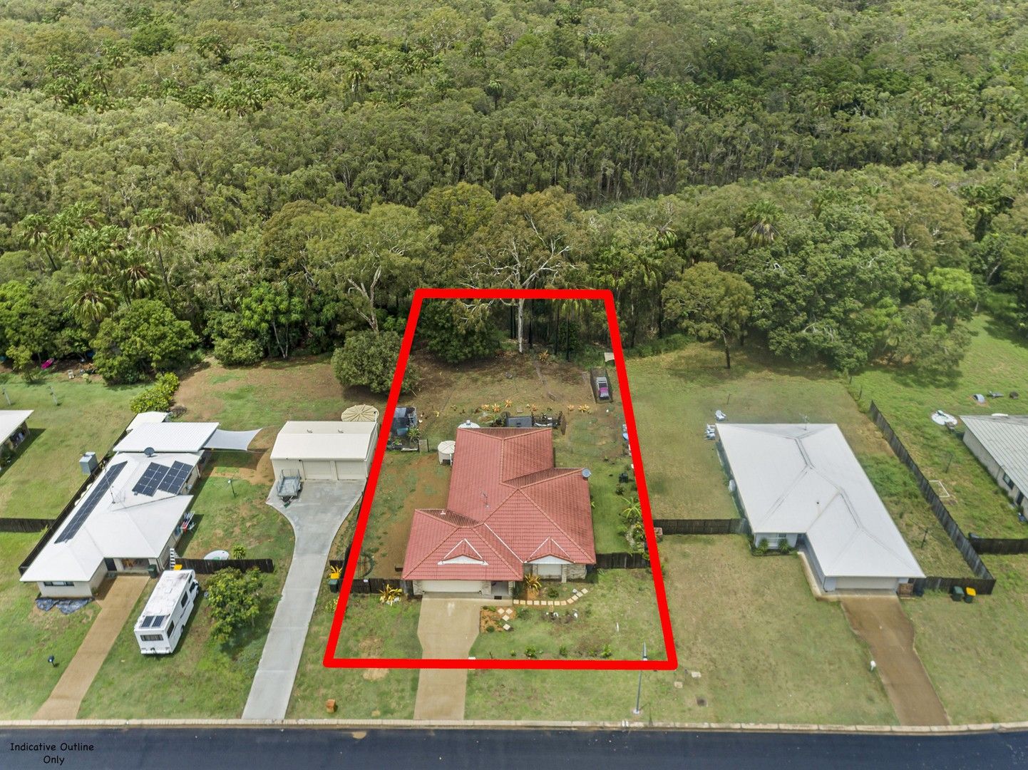 4 bedrooms House in 17 Monarch Ave MOORE PARK BEACH QLD, 4670