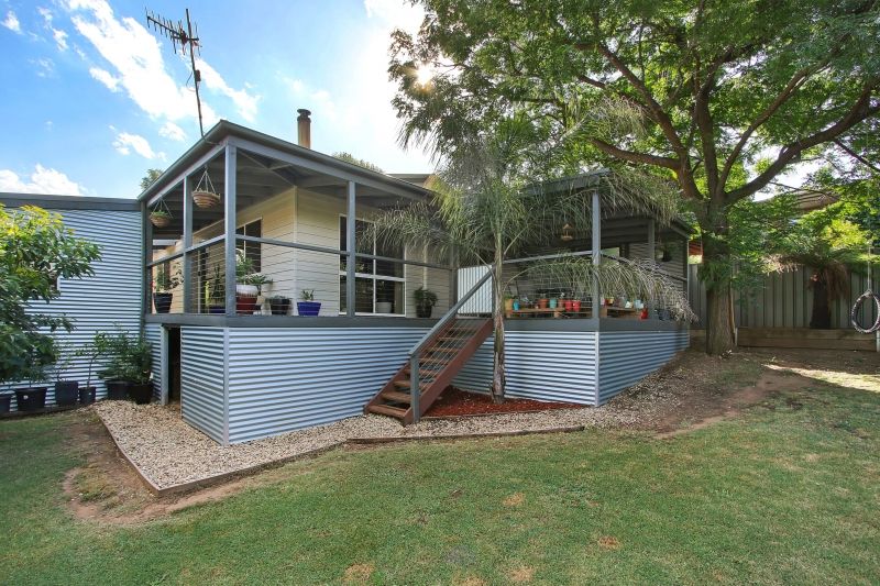 7 FEATHERTOP STREET, Tawonga VIC 3697, Image 0