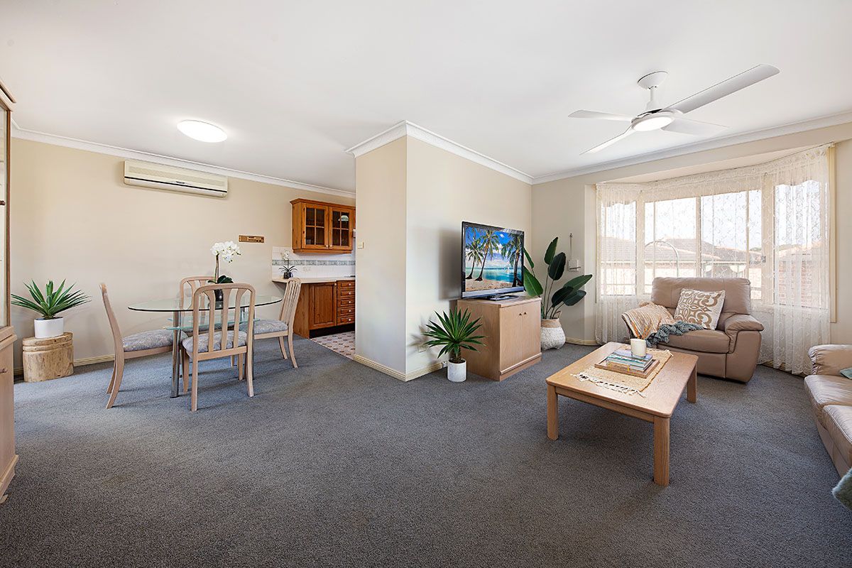 11/4-10 Dandarbong Ave, Bangor NSW 2234, Image 1