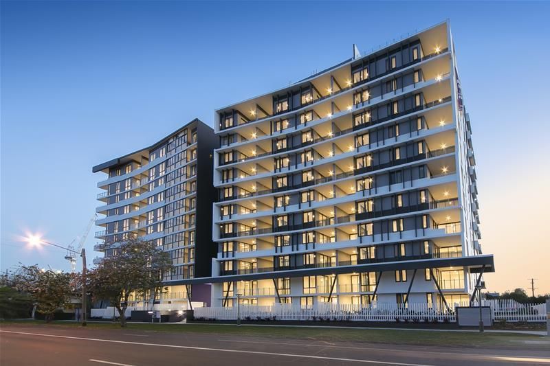 2047/123 Cavendish Road, Coorparoo QLD 4151, Image 2