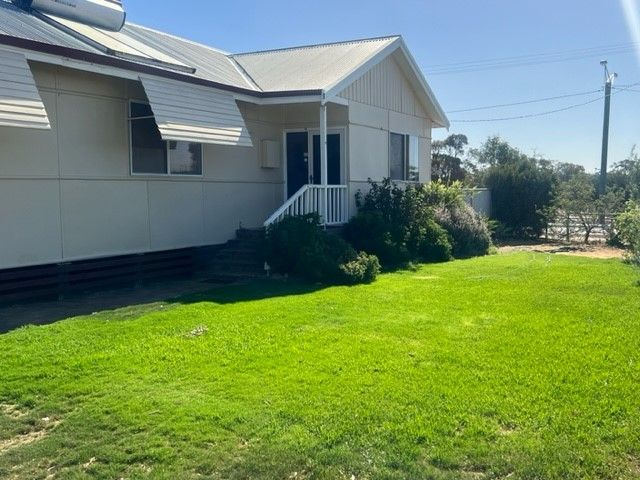 1 Caw Street, Merredin WA 6415, Image 1